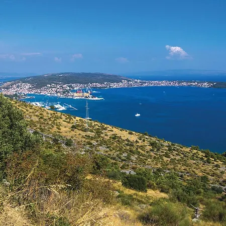 度假居 Awesome In Okrug Gornji With Sauna