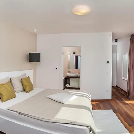 Awesome In Okrug Gornji With Sauna *