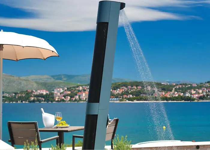 Awesome In Okrug Gornji With Sauna Dom wakacyjny *