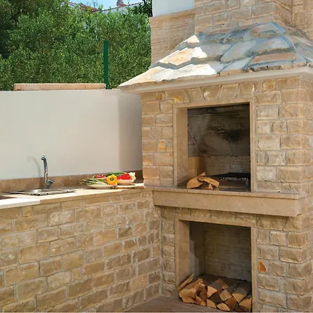 Awesome In Okrug Gornji With Sauna *