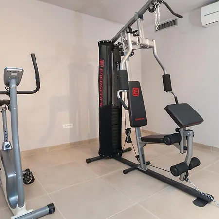 Cozy Home In Okrug Gornji With Sauna Vakantiehuis Trogir