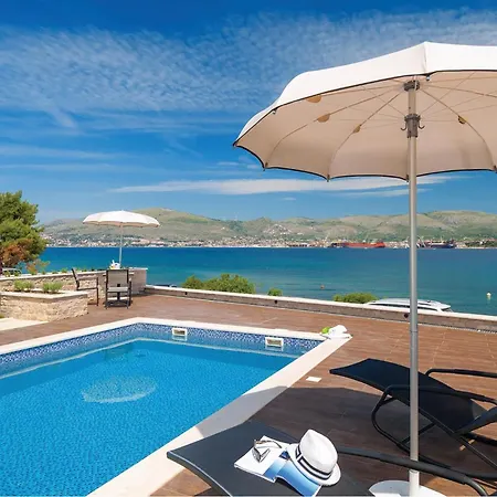 Awesome In Okrug Gornji With Sauna * Trogir