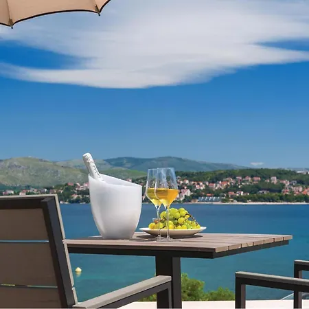 Cozy Home In Okrug Gornji With Sauna Vakantiehuis Trogir