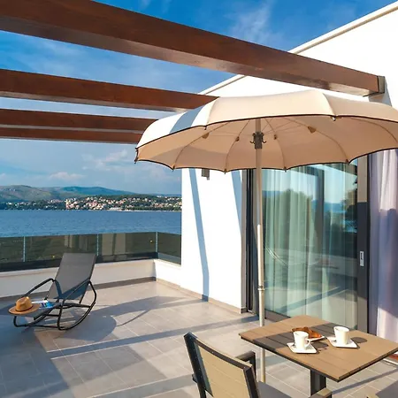 Awesome In Okrug Gornji With Sauna